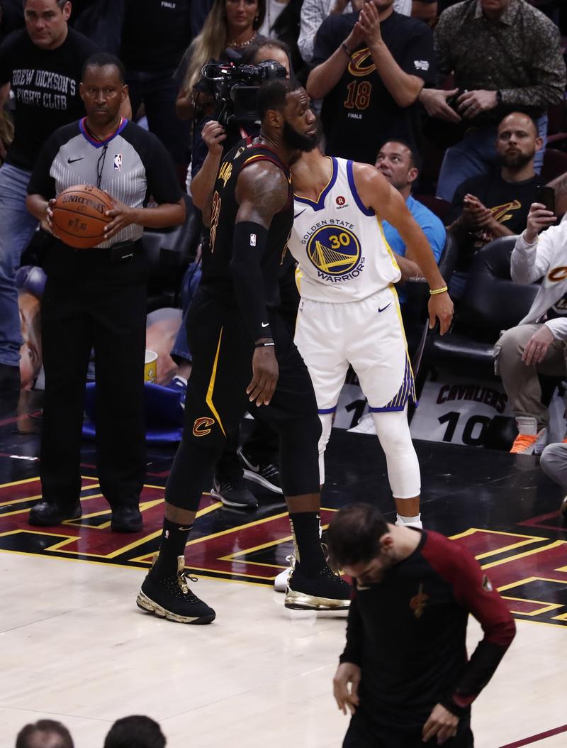 B队选择低 B队选择低